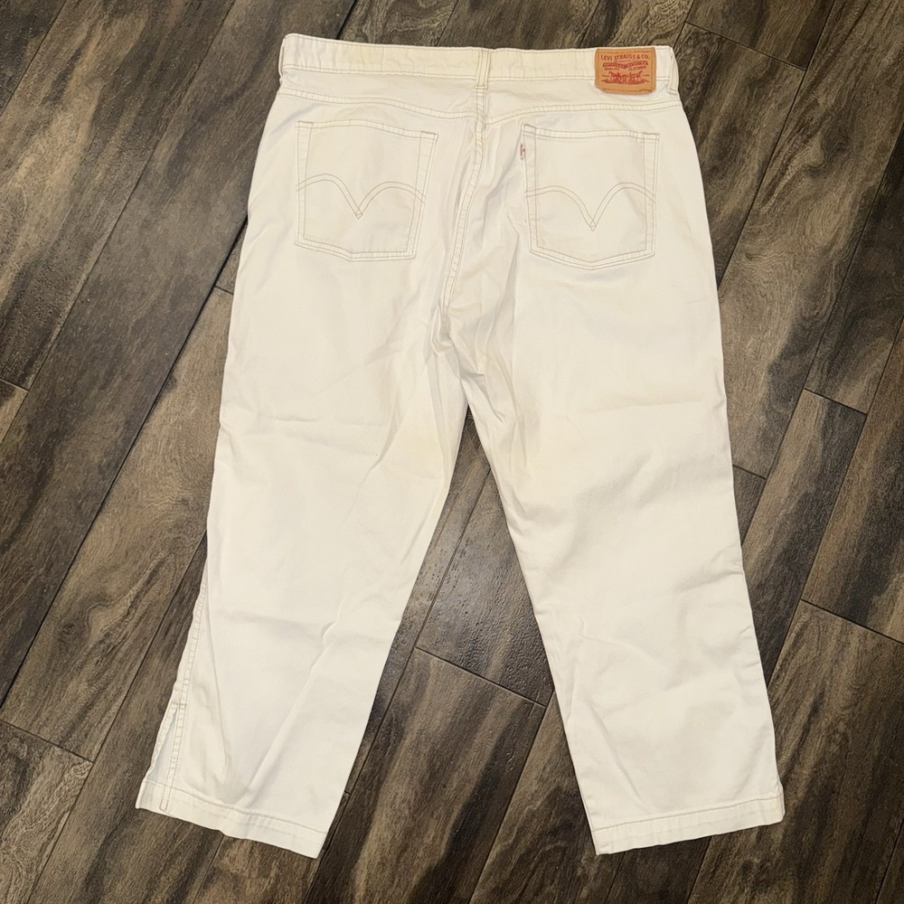 Vintage Levi's Women's Classic Capri White‎ Size 18 Waist 36"x Inseam 23"